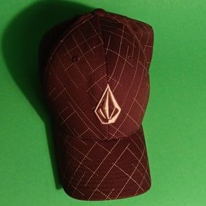 Volcom flex fit hat